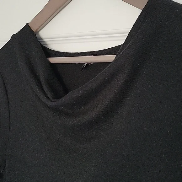 Banana Republic Ruched Sweater w Rounded Boat Neck - Picture 6 of 7